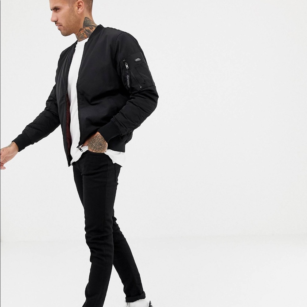 Bomber jacket in black, warm, water resistant